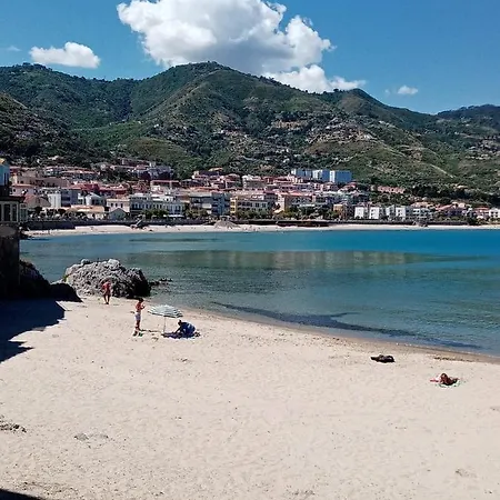 La Casetta Sul Mare Di Apartman *